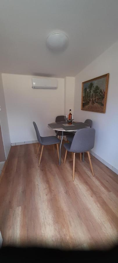 Апартаменты Lelle Lelke Apartmanhaz Балатонлелле Экстерьер фото